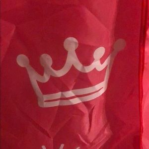 Meet your Posher, Monifa